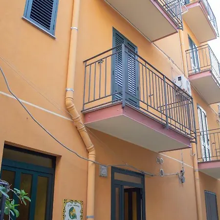 L'ape..nnichella *